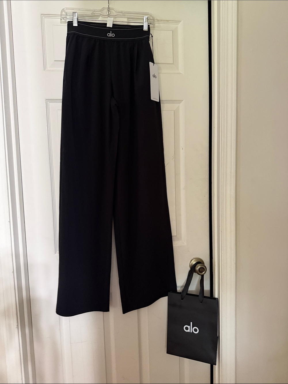 ALO Yoga XS Long Suit Up Trouser - Picture 1 of 3